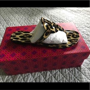 NIB Tory Burch Patent Leather Miller Sandals